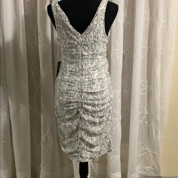 Dress - Picture 6 of 7